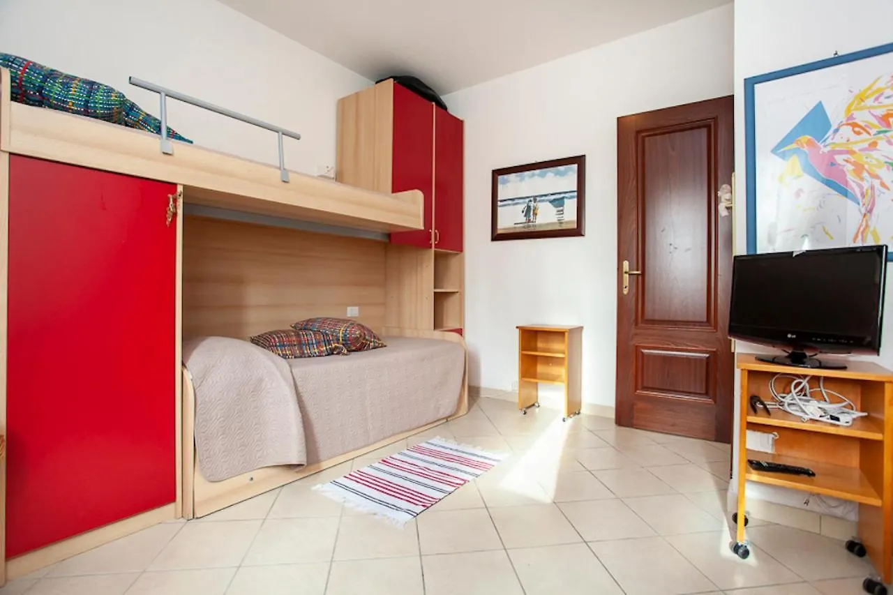 Villino Il Veliero Apartment San Teodoro  0*, San Teodoro (Sardinia) Italy