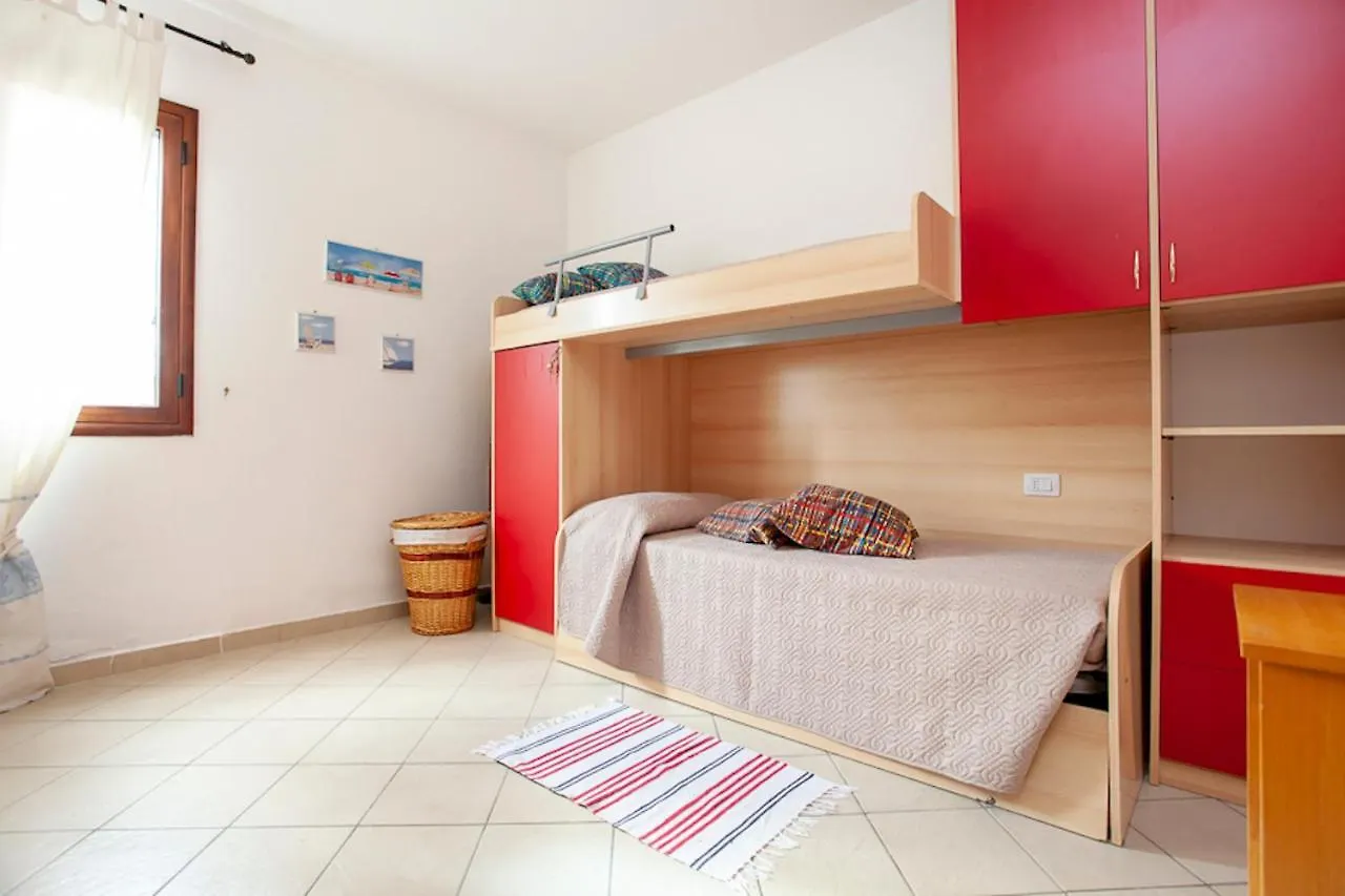 Villino Il Veliero Apartment San Teodoro  Italy